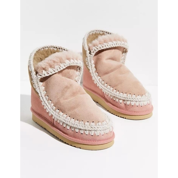 MOU  Colorblocked Shearling-Lined  Sheepskin Boots​ - Picture 7 of 7